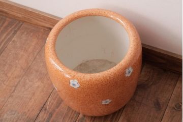 アンティーク雑貨　昭和期　優しげな雰囲気が可愛らしい瀬戸火鉢(手あぶり、鉢カバー)