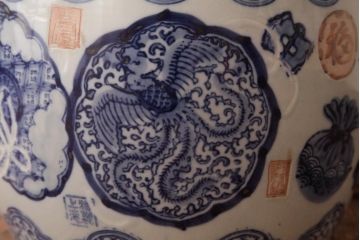 アンティーク雑貨　大正昭和初期　宝尽くし文様　鳳凰図　縁起物が描かれた日本風情溢れる瀬戸火鉢(鉢カバー)