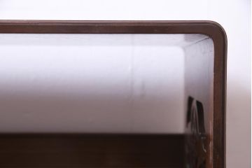 上手物　桑材　品のある佇まいが魅力的な指物家具の収納棚(戸棚)