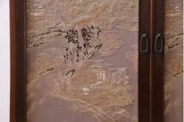 上手物　桑材　品のある佇まいが魅力的な指物家具の収納棚(戸棚)