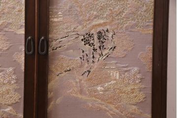 上手物　桑材　品のある佇まいが魅力的な指物家具の収納棚(戸棚)