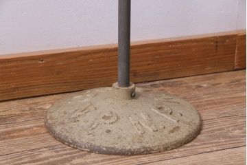 アンティーク雑貨　日本製　アイアンのビンテージ感が格好良いポールハンガー(1)