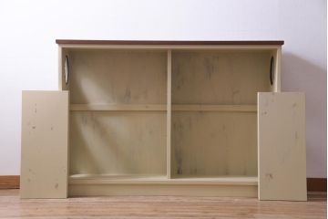 ラフジュ工房オリジナル　古建具リメイク　ノスタルジックなステンドグラス入り戸棚(収納棚、サイドボード)(1)