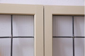 ラフジュ工房オリジナル　古建具リメイク　ノスタルジックなステンドグラス入り戸棚(収納棚、サイドボード)(1)