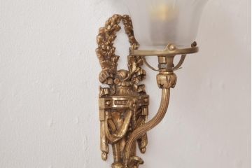 フランスアンティーク　シックなデザインのウォールブラケットライト(壁掛け照明、ランプ)