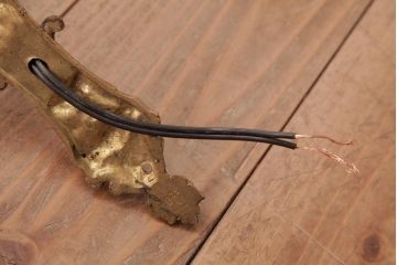 フランスアンティーク　シックなデザインのウォールブラケットライト(壁掛け照明、ランプ)