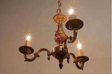 フランスビンテージ　ルイ16世様式　気品漂う3灯シャンデリア(天井照明)