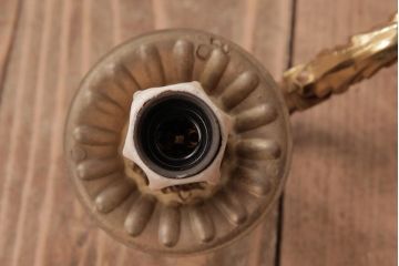 フランスビンテージ　ルイ16世様式　気品漂う3灯シャンデリア(天井照明)