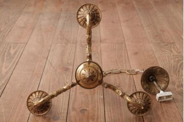 フランスビンテージ　ルイ16世様式　気品漂う3灯シャンデリア(天井照明)