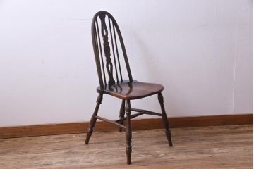 ヴィンテージ家具　イギリスビンテージ　ニレ材・バーチ材　ほっと落ち着く印象与えるチェア(ダイニングチェア)
