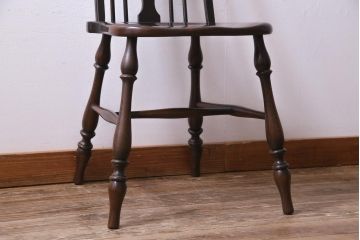 ヴィンテージ家具　イギリスビンテージ　ニレ材・バーチ材　ほっと落ち着く印象与えるチェア(ダイニングチェア)