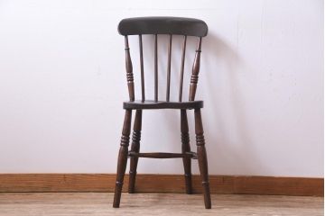 アンティーク家具　イギリスアンティーク　ニレ材とビーチ材を使った温かみのあるチェア(ダイニングチェア、板座チェア)