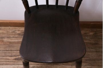 アンティーク家具　イギリスアンティーク　ニレ材とビーチ材を使った温かみのあるチェア(ダイニングチェア、板座チェア)