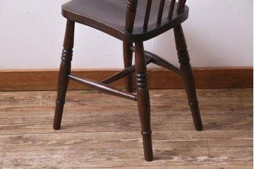 アンティーク家具　イギリスアンティーク　ニレ材とビーチ材を使った温かみのあるチェア(ダイニングチェア、板座チェア)