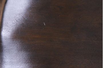 アンティーク家具　イギリスアンティーク　ニレ材・ビーチ材　クラシカルなデザインが品格漂うチェア(ダイニングチェア、板座チェア)