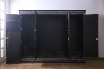 中古　最高級品　豪華絢爛な装飾が存在感を放つ螺鈿細工のワードローブ(衣装ダンス、収納棚)(定価約300万円)