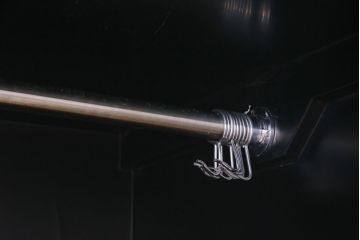 中古　最高級品　豪華絢爛な装飾が存在感を放つ螺鈿細工のワードローブ(衣装ダンス、収納棚)(定価約300万円)