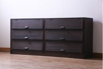ラフジュ工房オリジナル　リメイク家具　パタパタ扉が使い勝手の良い収納棚(リビングボード、戸棚、下駄箱)