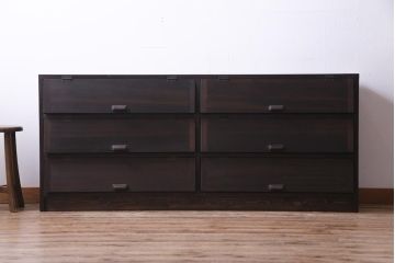 ラフジュ工房オリジナル　リメイク家具　パタパタ扉が使い勝手の良い収納棚(リビングボード、戸棚、下駄箱)