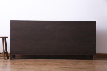 ラフジュ工房オリジナル　古材リメイク　脚付き　パタパタ扉が使い勝手の良い収納棚(リビングボード、戸棚、下駄箱)