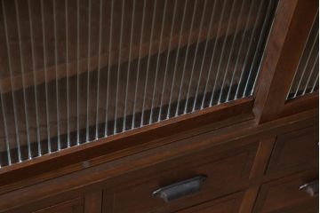 ラフジュ工房オリジナル　リメイク家具　モールガラス入り　古い引き出しを使ったレトロな雰囲気の収納棚(リビングボード、食器棚)