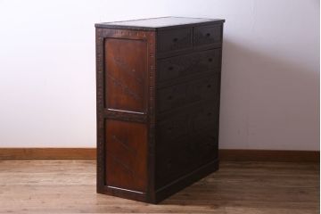 中古美品　伝統工芸　職人技が光る軽井沢彫りのチェスト(衣装箪笥、タンス)