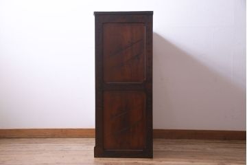 中古美品　伝統工芸　職人技が光る軽井沢彫りのチェスト(衣装箪笥、タンス)