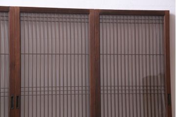 ラフジュ工房オリジナル　リメイク　上品な佇まいが魅力的な書院戸を使ったガラス戸棚(収納棚、サイドボード)