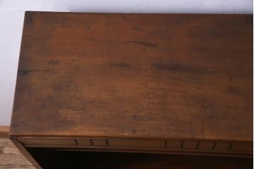 レトロ家具　昭和レトロ　素朴な雰囲気を醸し出す本棚(収納棚、ウッドシェルフ)
