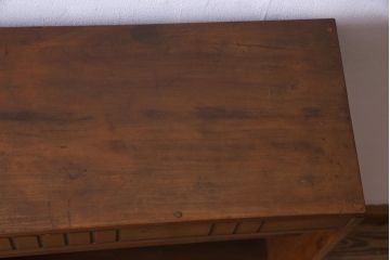 レトロ家具　昭和レトロ　素朴な雰囲気を醸し出す本棚(収納棚、ウッドシェルフ)