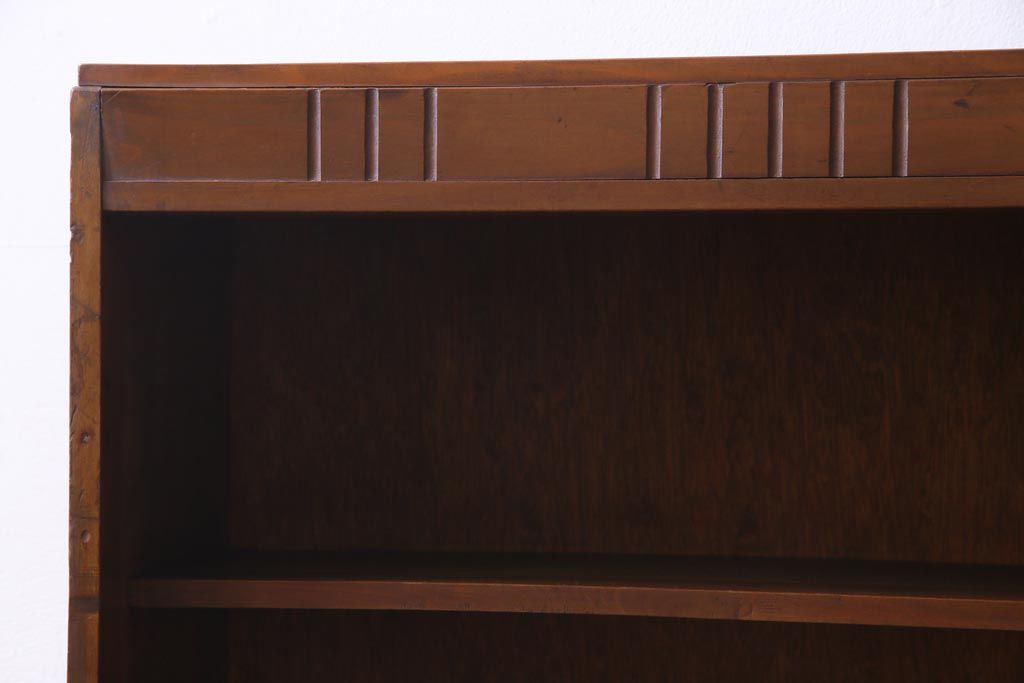 レトロ家具　昭和レトロ　素朴な雰囲気を醸し出す本棚(収納棚、ウッドシェルフ)