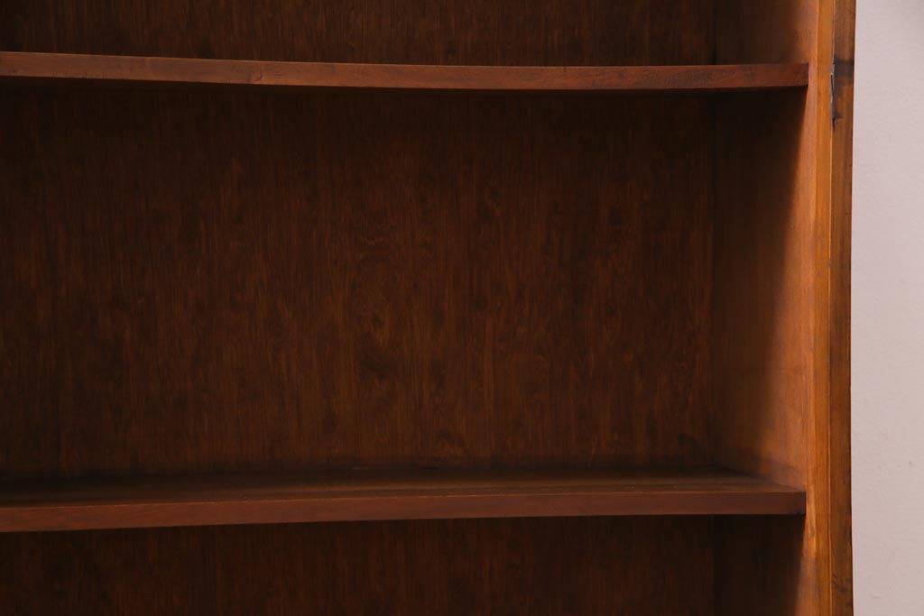 レトロ家具　昭和レトロ　素朴な雰囲気を醸し出す本棚(収納棚、ウッドシェルフ)