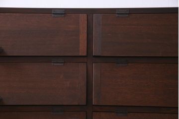 ラフジュ工房オリジナル　リメイク家具　パタパタ扉がお洒落な雰囲気醸し出す収納棚(戸棚、サイドボード)
