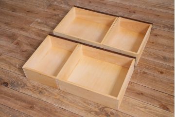 中古　北海道民芸家具　#138　落ち着いた色味のクラシカルなサイドボード(収納棚、戸棚)(1)