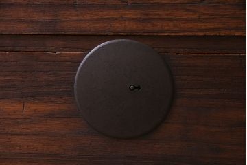 アンティーク家具　和製アンティーク　桐材　明治期の箪笥をリメイクした鉄脚リビングボード(ローボード、チェスト、引き出し、桐箪笥、桐たんす)