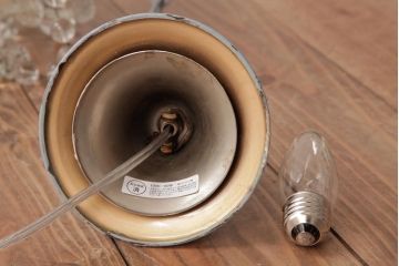 フランスビンテージ　レアデザイン!　フレンチシックなガラスドロップのペンダントライト(シャンデリア、天井照明、吊り下げ照明)