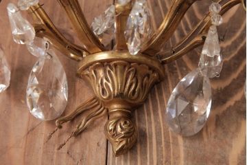 フランスビンテージ　ガラスドロップが煌めく壁掛けシャンデリア(3灯、照明、ウォールブラケット)(2)