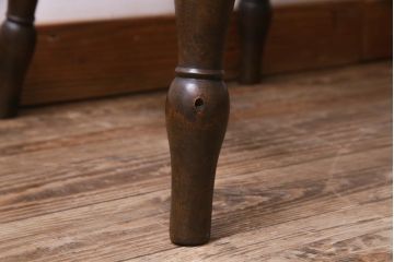アンティーク家具　イギリスアンティーク　ニレ材・ビーチ材　クラシカルなデザインが品格漂うチェア(ダイニングチェア、板座チェア)(1)