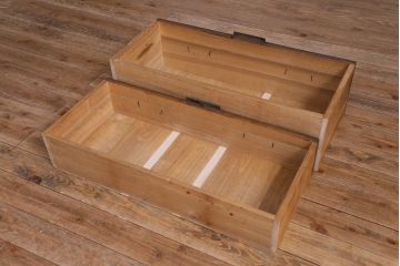 リメイク家具　明治期　渋い色味が魅力的な桐材製の箪笥ローボード(チェスト、引き出し、桐箪笥、桐たんす)