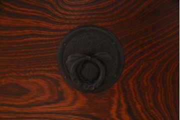 アンティーク雑貨　中古　民芸家具　迫力のある杢目の流れが見事な長火鉢(関西火鉢、囲炉裏、座卓)
