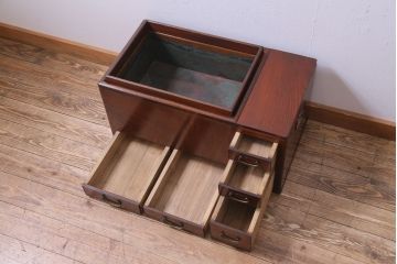 アンティーク雑貨　和製アンティーク　猫板付き　漆塗り　高級な和の雰囲気が漂うケヤキ材製の長火鉢(木製火鉢)