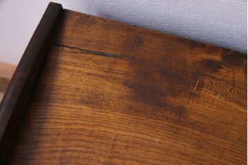 アンティーク家具　和製アンティーク　タモ材　玉杢が味のある雰囲気を漂わせる置き床(ローボード)