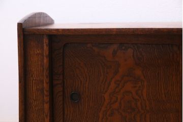 アンティーク家具　和製アンティーク　タモ材　玉杢が味のある雰囲気を漂わせる置き床(ローボード)