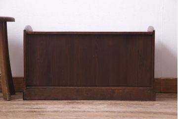 アンティーク家具　和製アンティーク　タモ材　玉杢が味のある雰囲気を漂わせる置き床(ローボード)