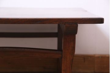 アンティーク家具　昭和初期　天板にケヤキの一枚板を用いたシンプルな文机(センタテーブル)