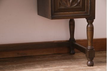 中古　神戸伝承欧風家具(洋家具)　たかねや製　クラシカルなドレッサー(三面鏡、鏡台)
