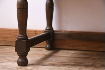 中古　神戸伝承欧風家具(洋家具)　たかねや製　クラシカルなドレッサー(三面鏡、鏡台)
