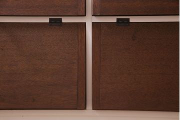 ラフジュ工房オリジナル　コントラストが可愛らしいパタパタ扉のペイント収納棚(戸棚、下駄箱、キャビネット)