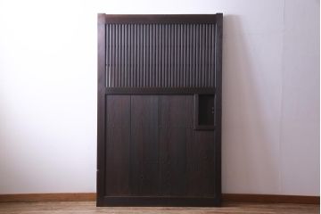 和製アンティーク　大正昭和初期　ヒノキ材の木肌と格子が上品な雰囲気を醸し出す蔵戸(建具、引き戸、玄関戸)