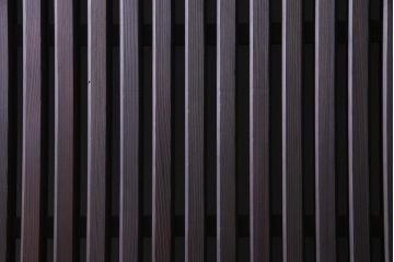 和製アンティーク　大正昭和初期　ヒノキ材の木肌と格子が上品な雰囲気を醸し出す蔵戸(建具、引き戸、玄関戸)